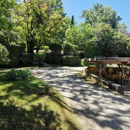 Campingplatz Maison Spacieuse, Animaux Acceptes - 9 Pers. - Api-1-52-2326 Saint-Amand-de-Coly